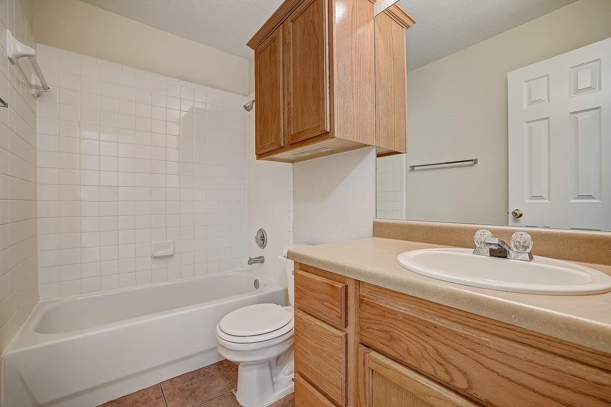 21633 Boggy Ford Rd Property Photo 20