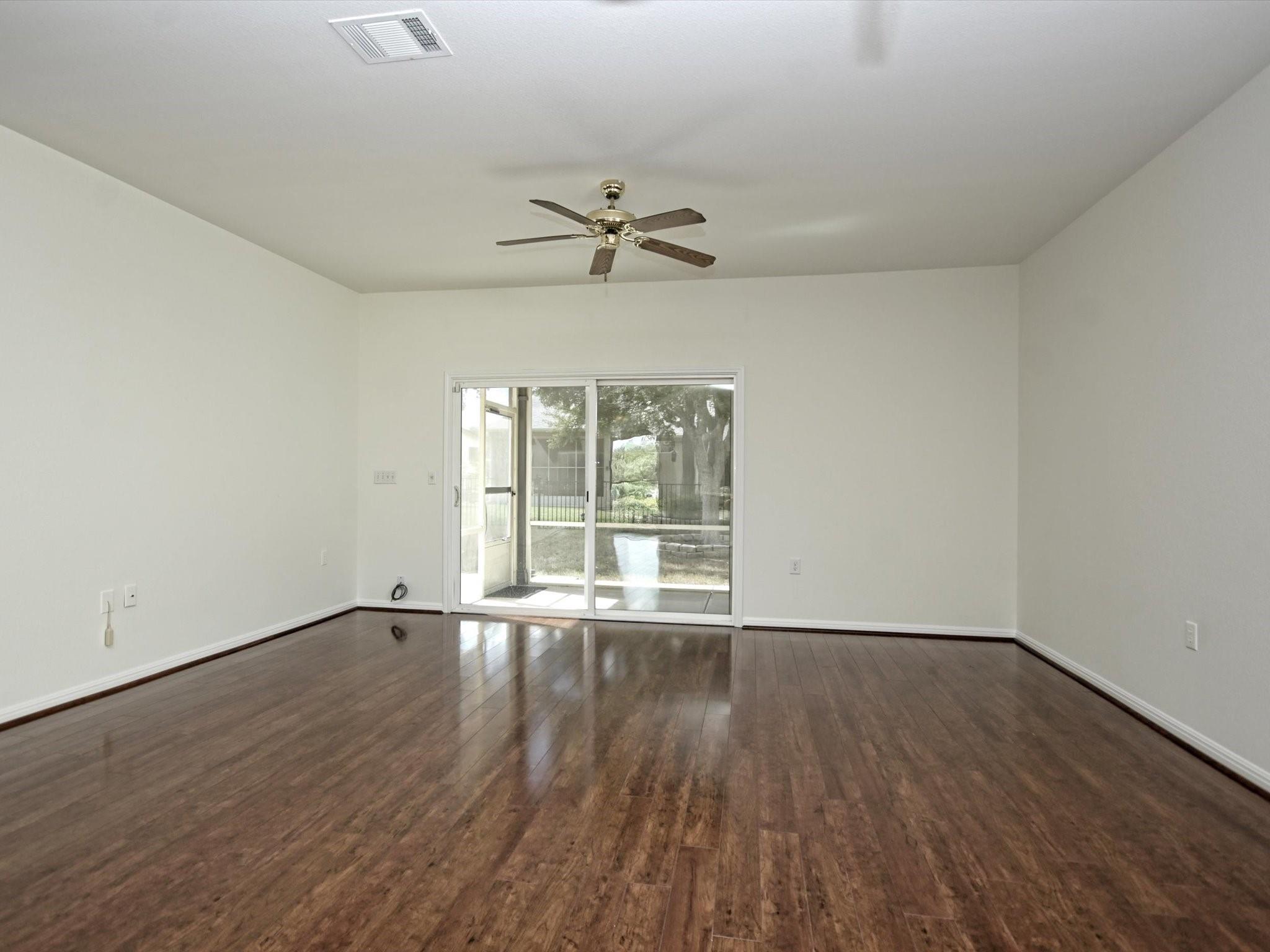 708 Texas Dr Property Photo 12