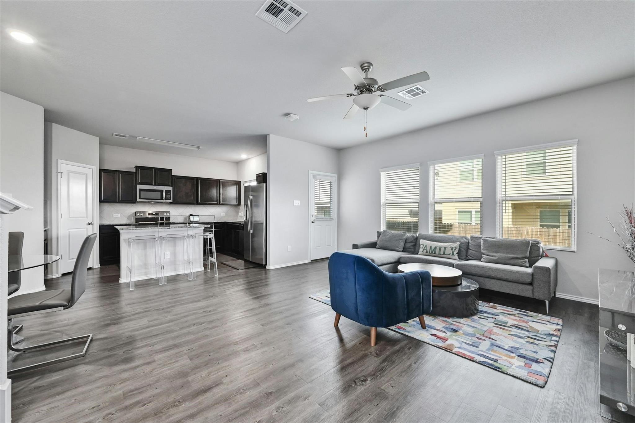 100 Comet Dr 1i Property Photo 3