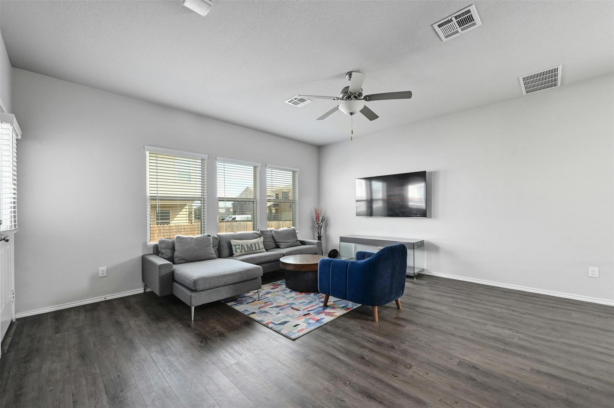 100 Comet Dr 1i Property Photo 6
