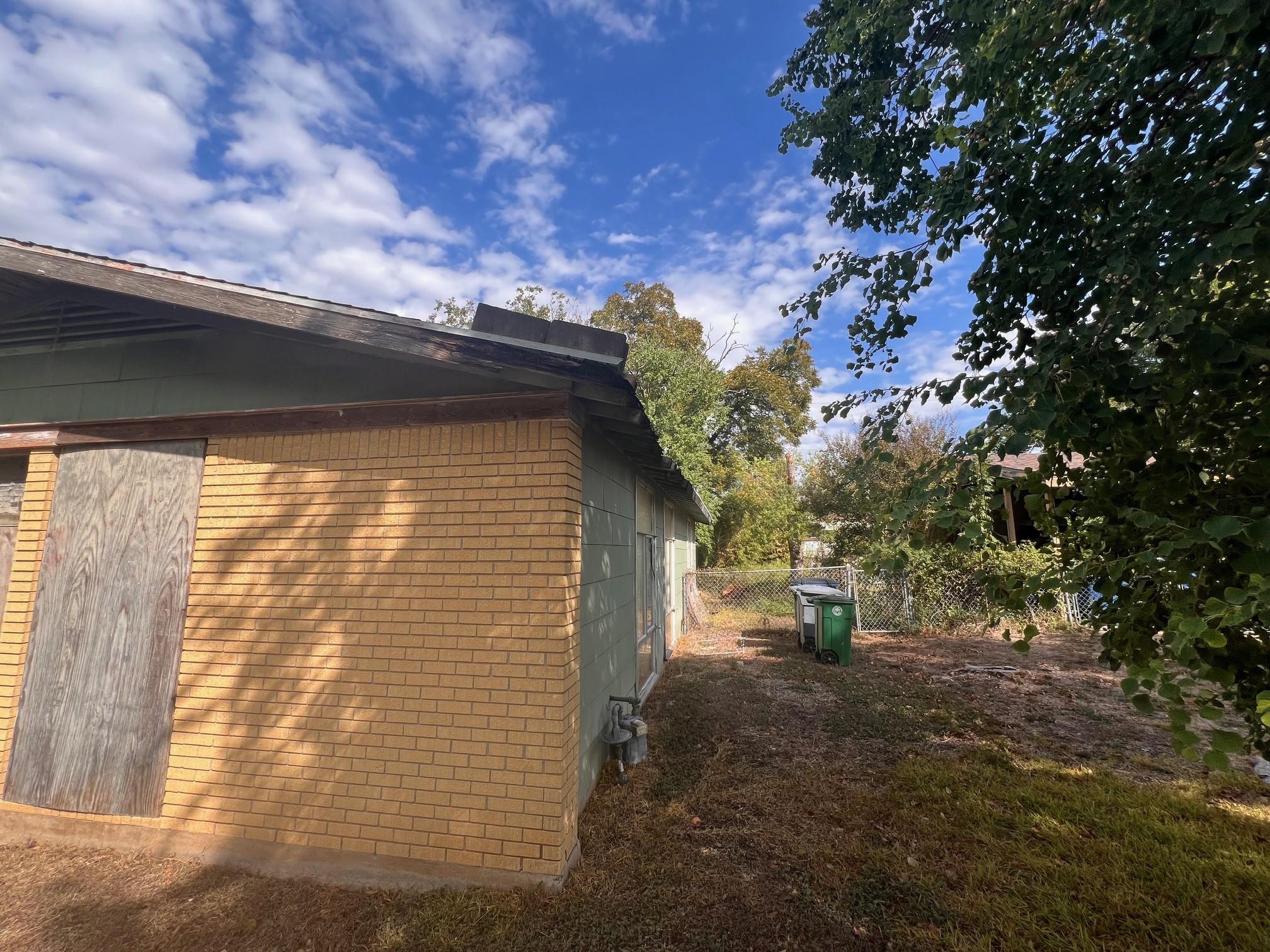 2006 Wheless Ln Property Photo 3
