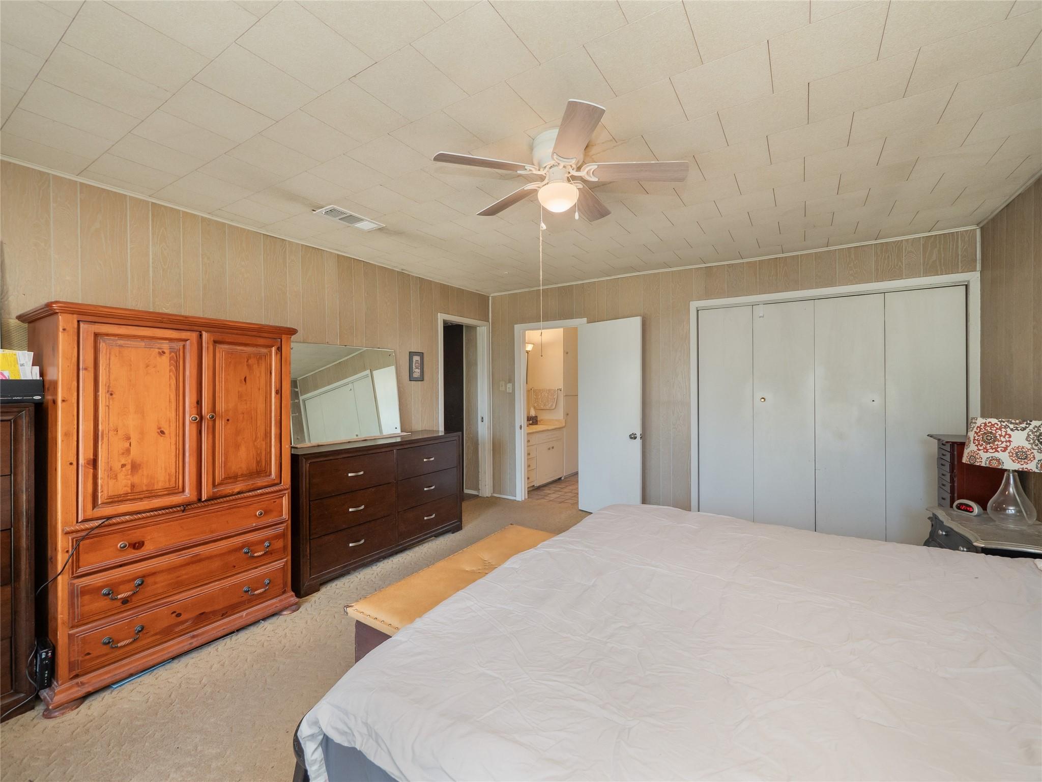 10904 Travis Dr Property Photo 14