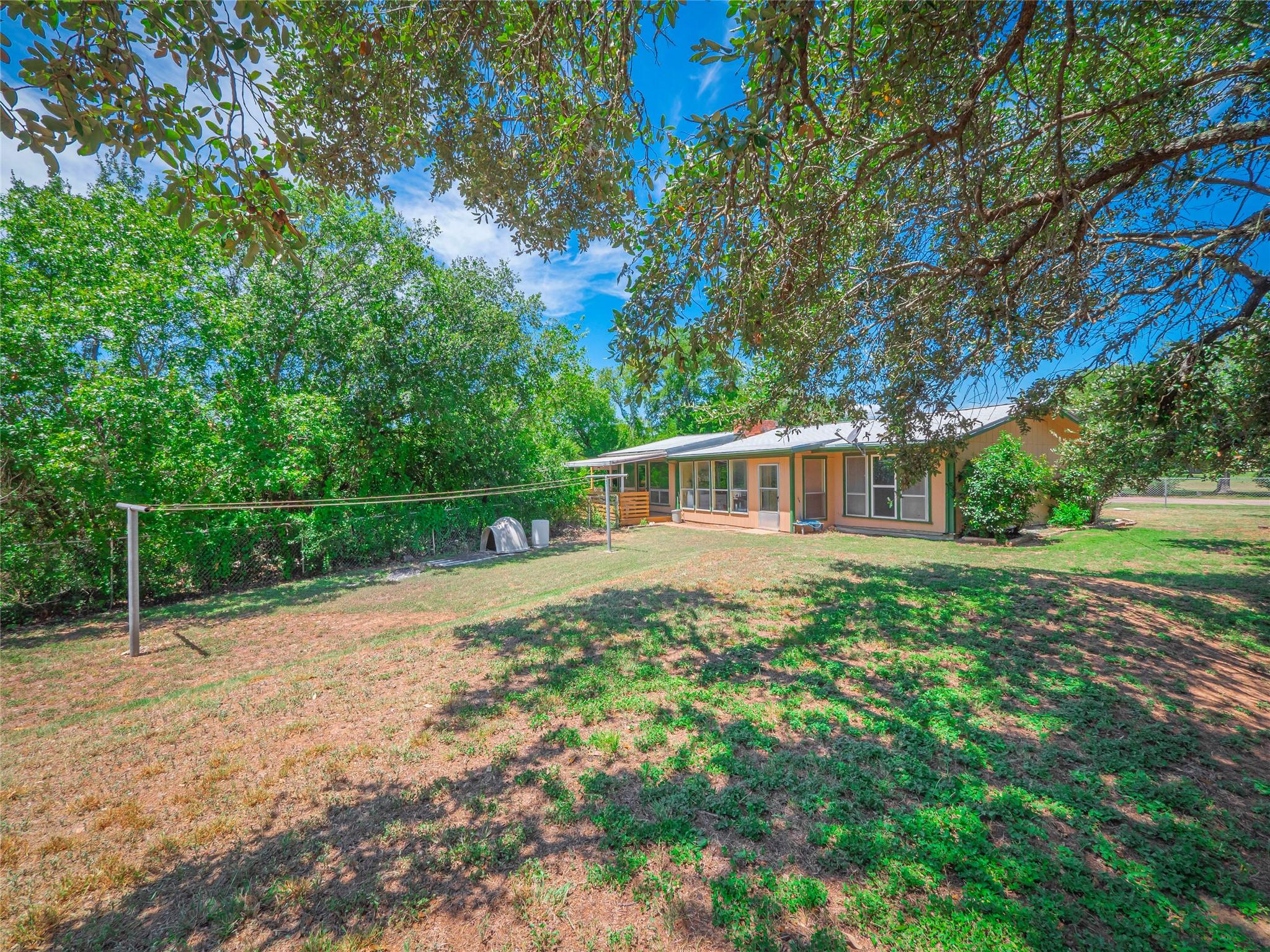 10904 Travis Dr Property Photo 27