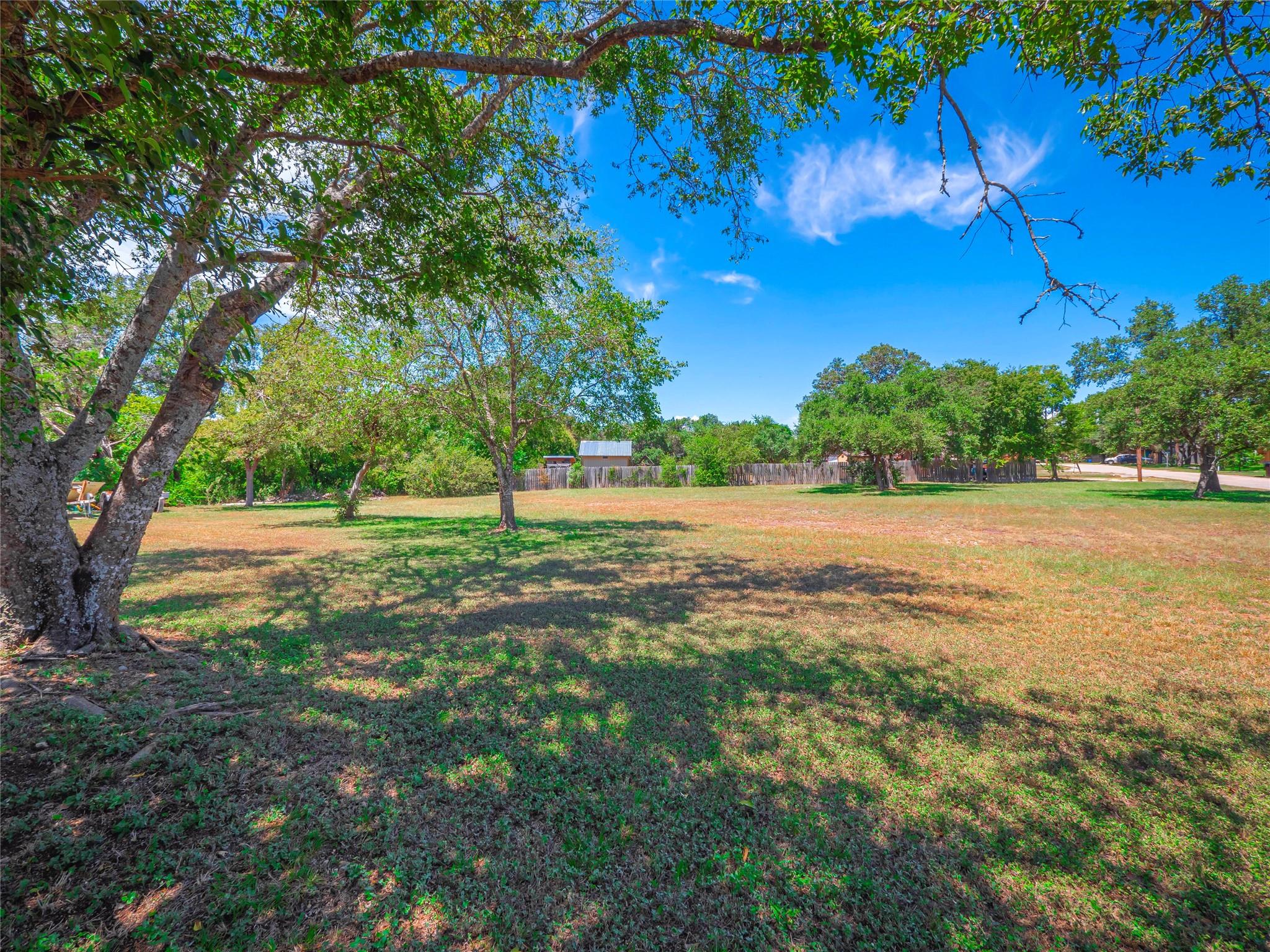 10904 Travis Dr Property Photo 28