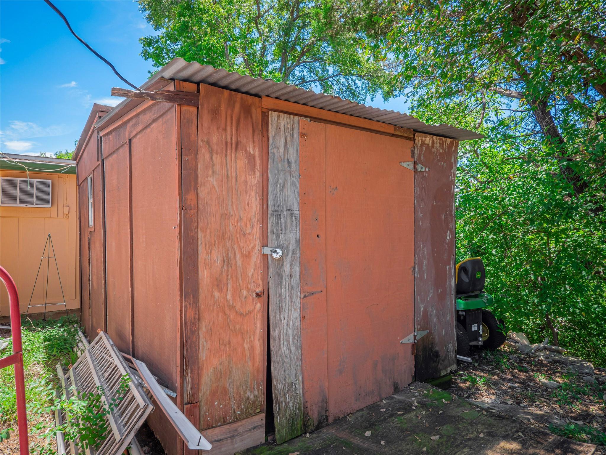 10904 Travis Dr Property Photo 30