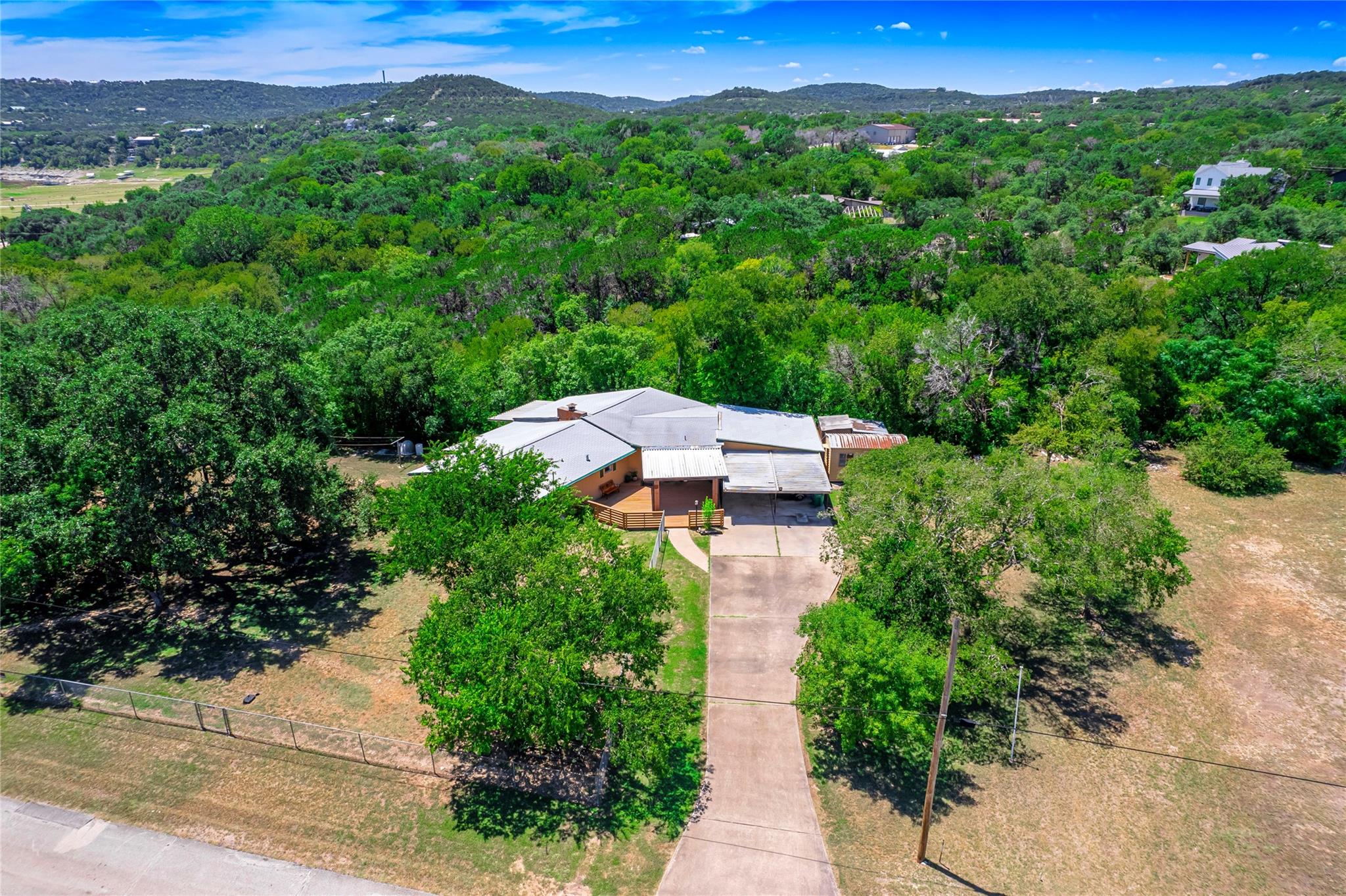 10904 Travis Dr Property Photo 33