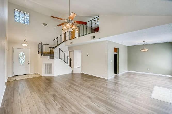 2201 Warfield Way Property Photo 3