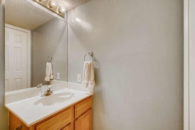 2201 Warfield Way Property Photo 10