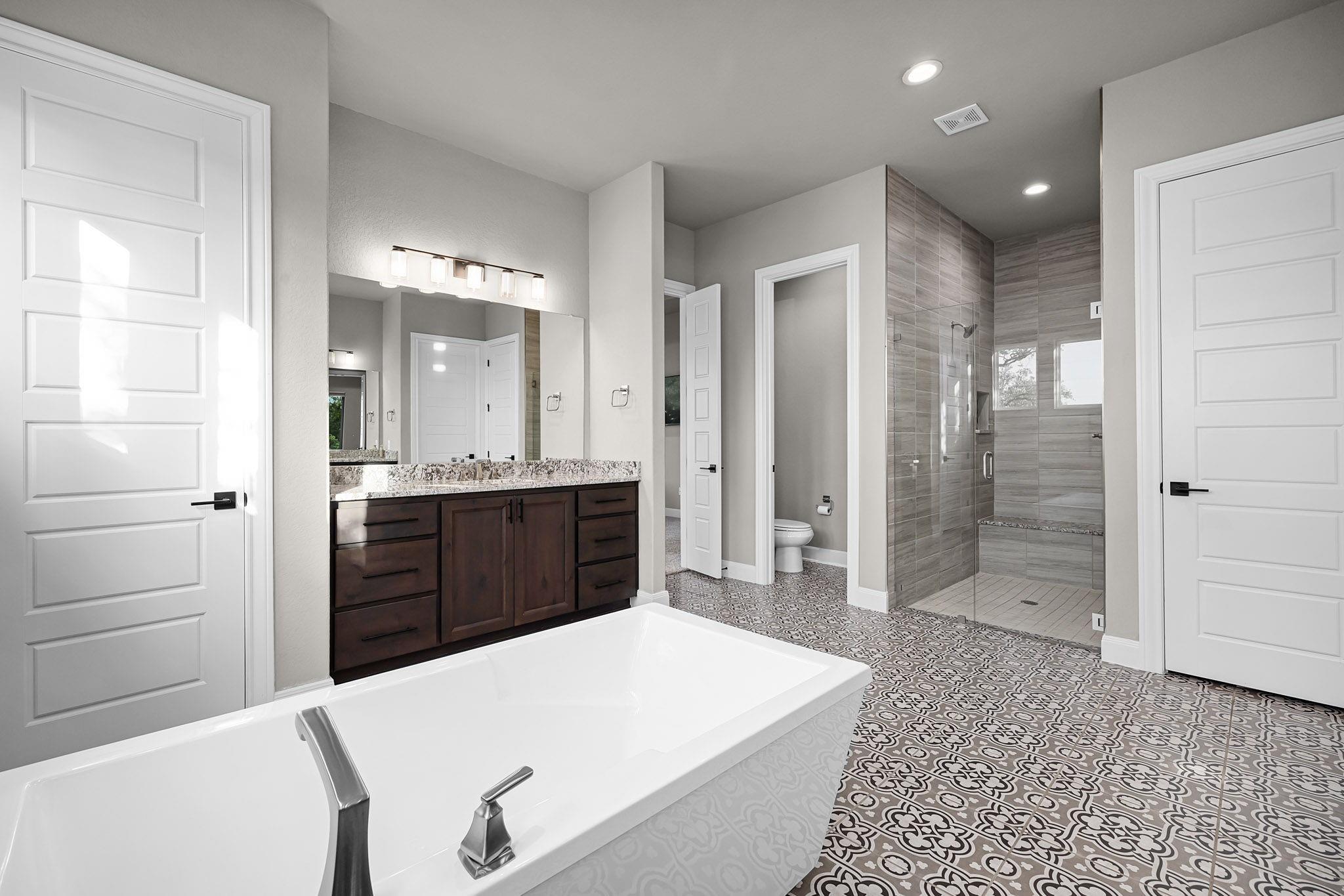 1538 Circolare Property Photo 18