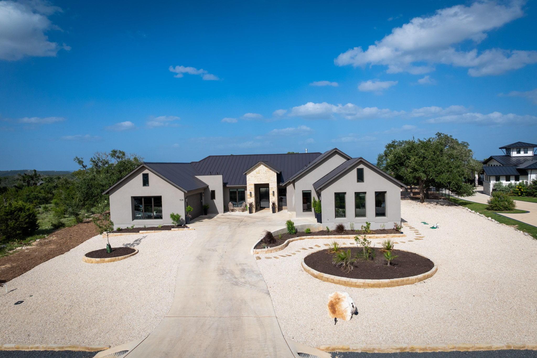 1538 Circolare Property Photo 36