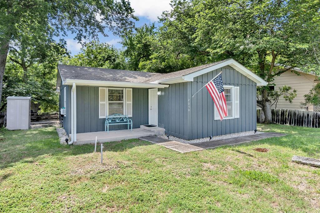 2070 Ponderosa Dr Property Photo 2