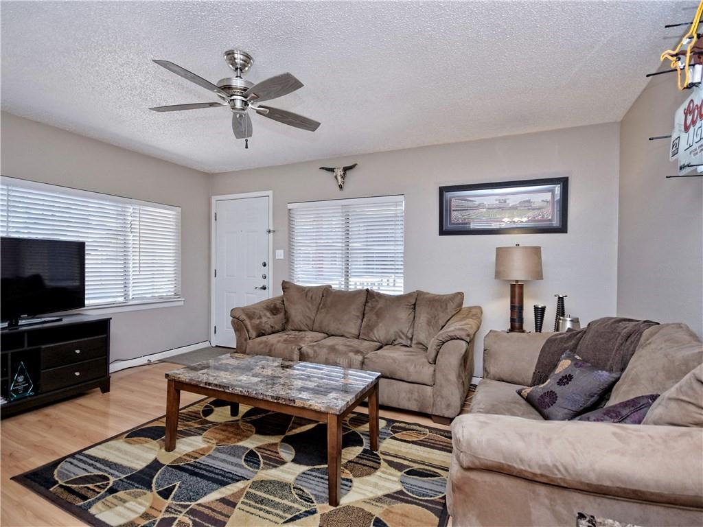 2408 Longview St 101 Property Photo 5