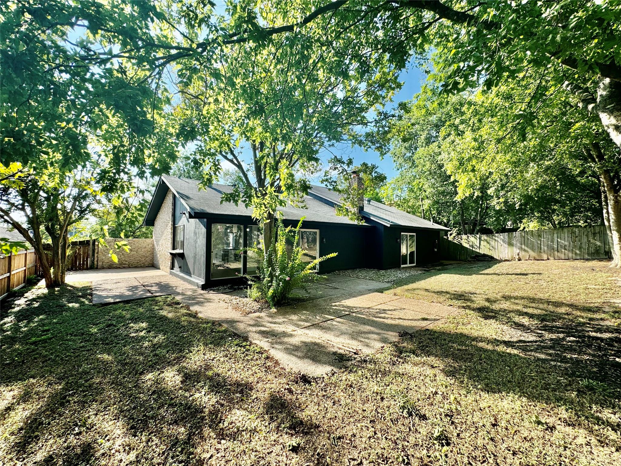 9506 Stonebridge Dr Property Photo 15