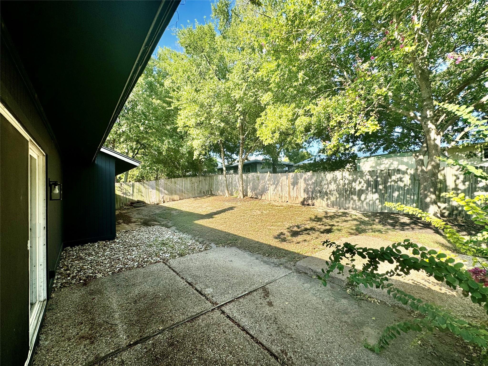 9506 Stonebridge Dr Property Photo 16