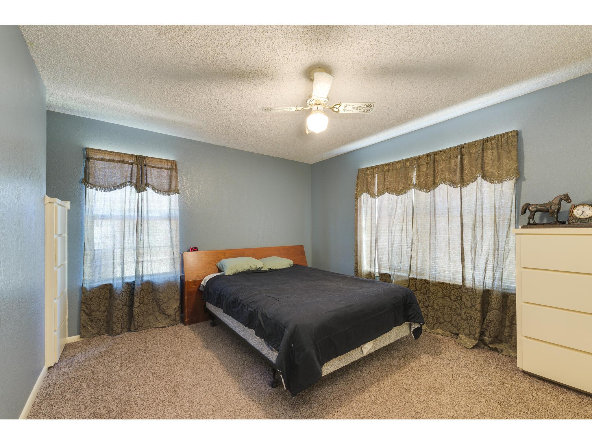 838 Pine Ln Property Photo 7
