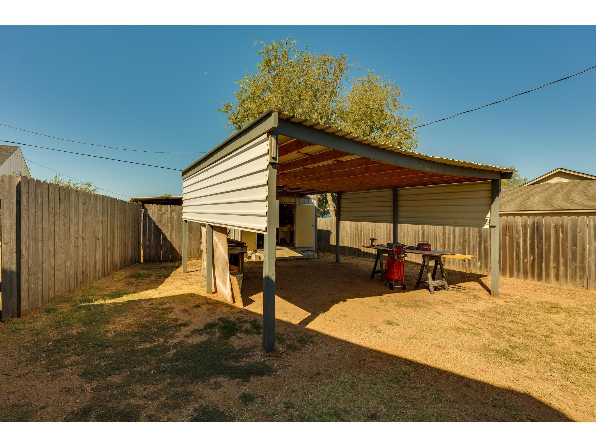 838 Pine Ln Property Photo 30