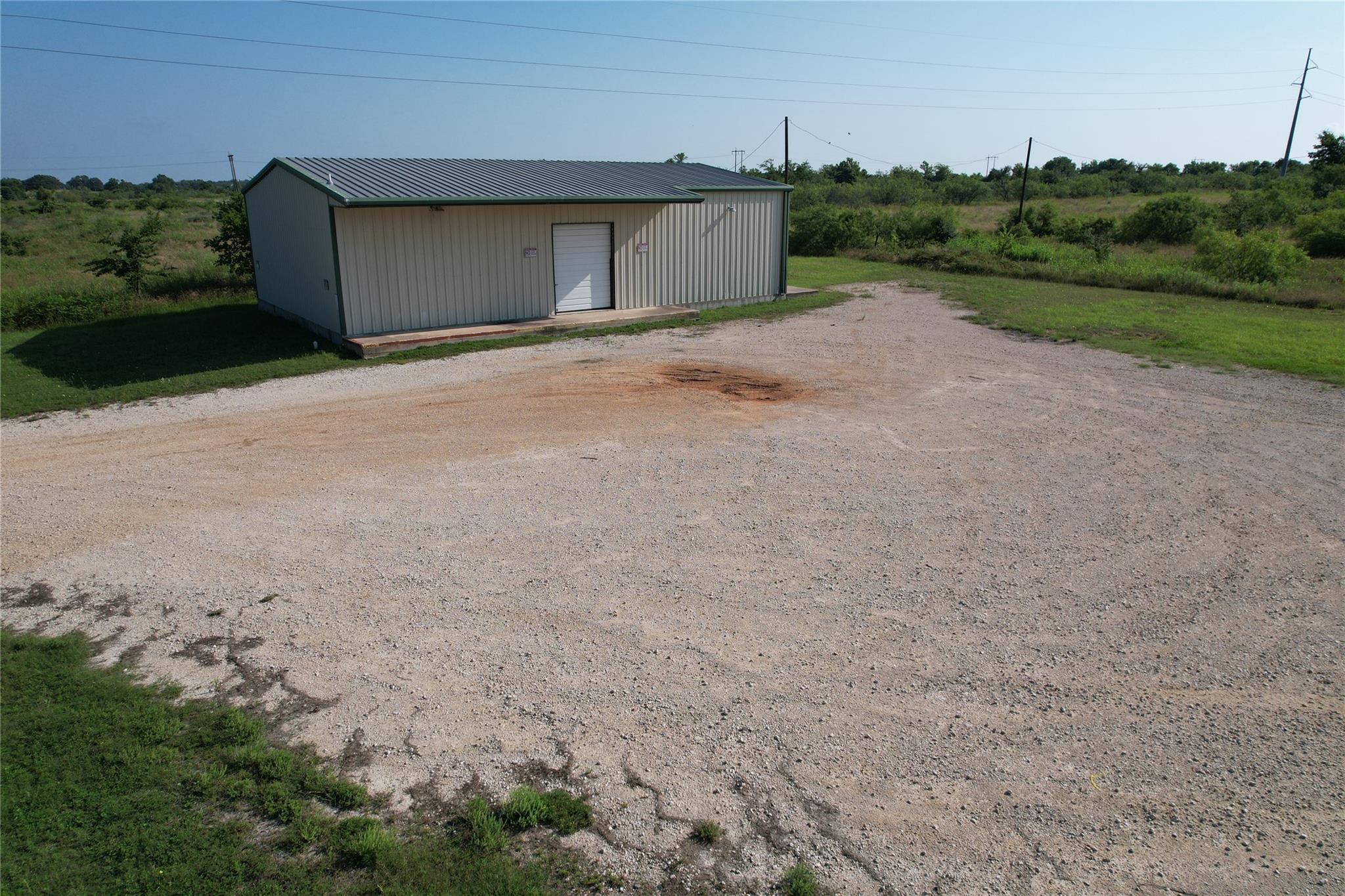 712 N Farm Road 487 None Property Photo 5