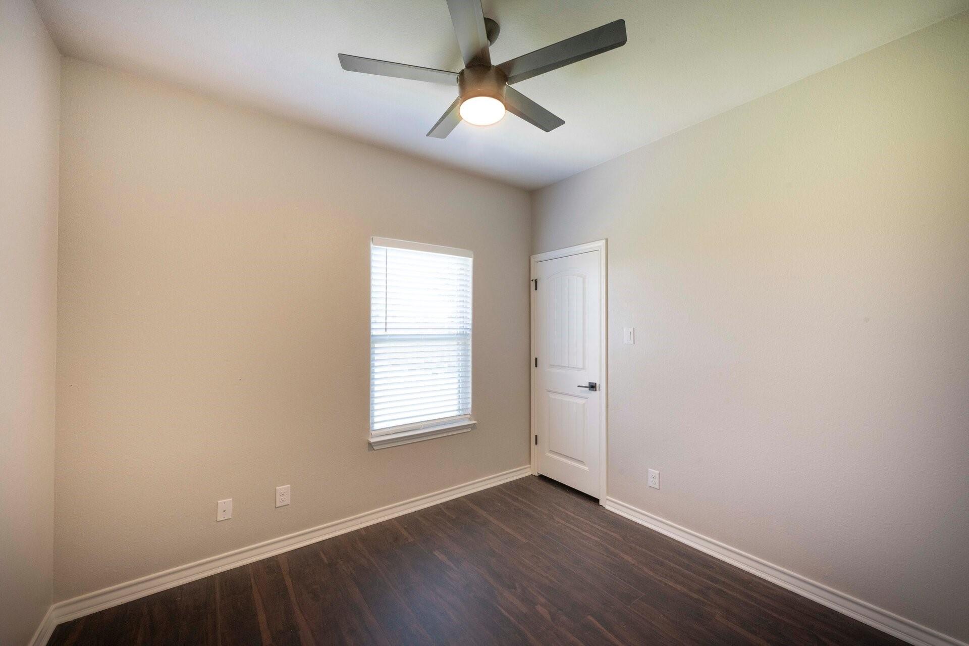 301 Navarro Way Property Photo 19