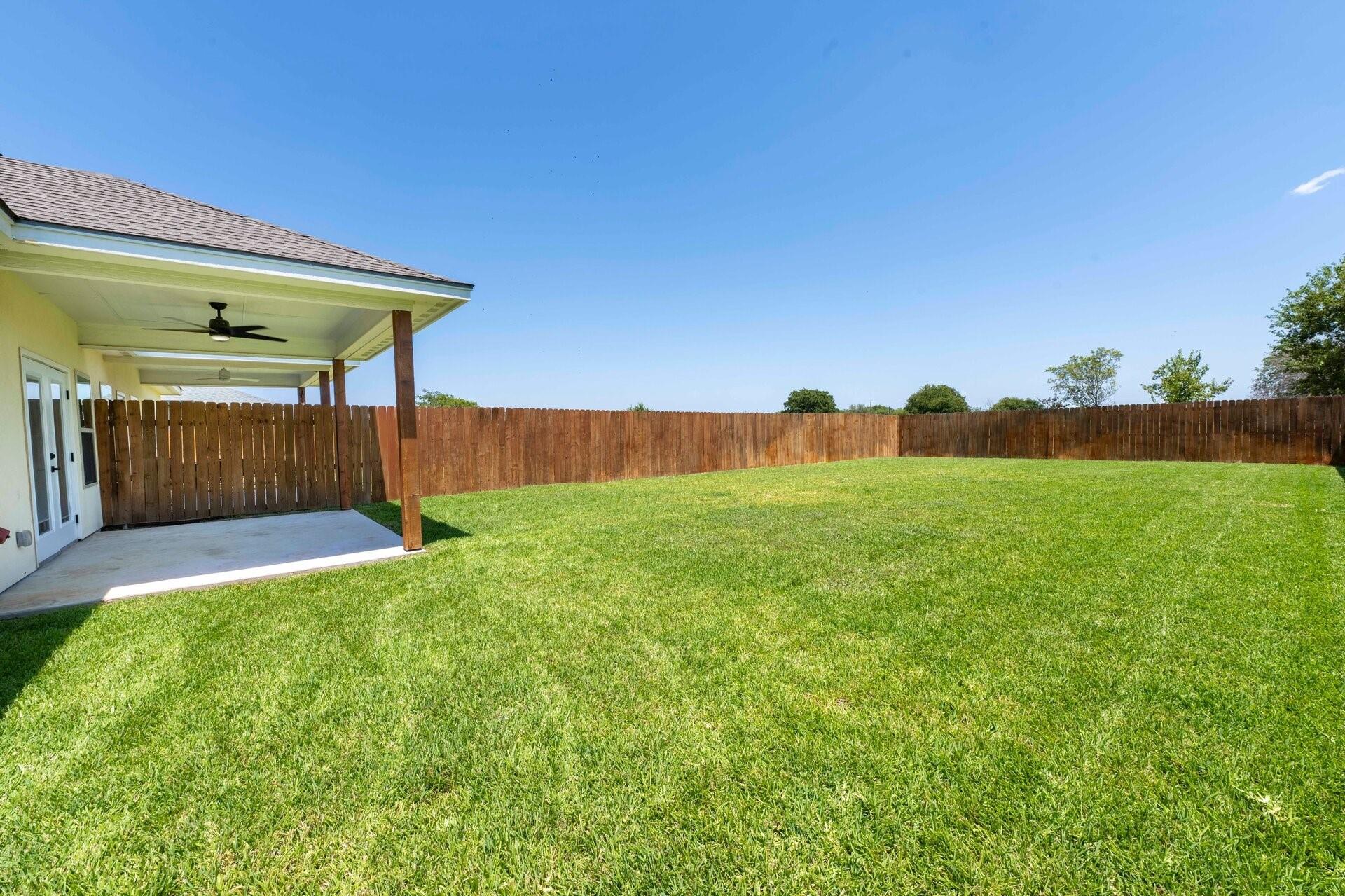 301 Navarro Way Property Photo 22