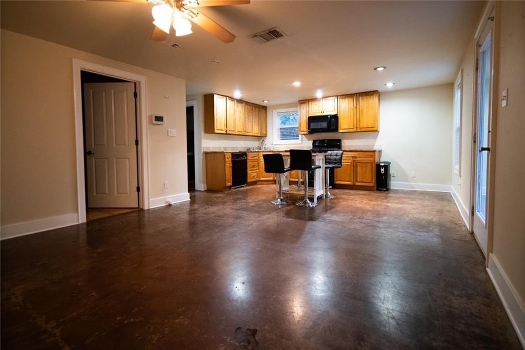 1607 Garden St A Property Photo 3
