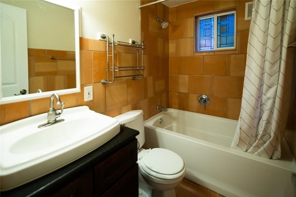 1607 Garden St A Property Photo 5