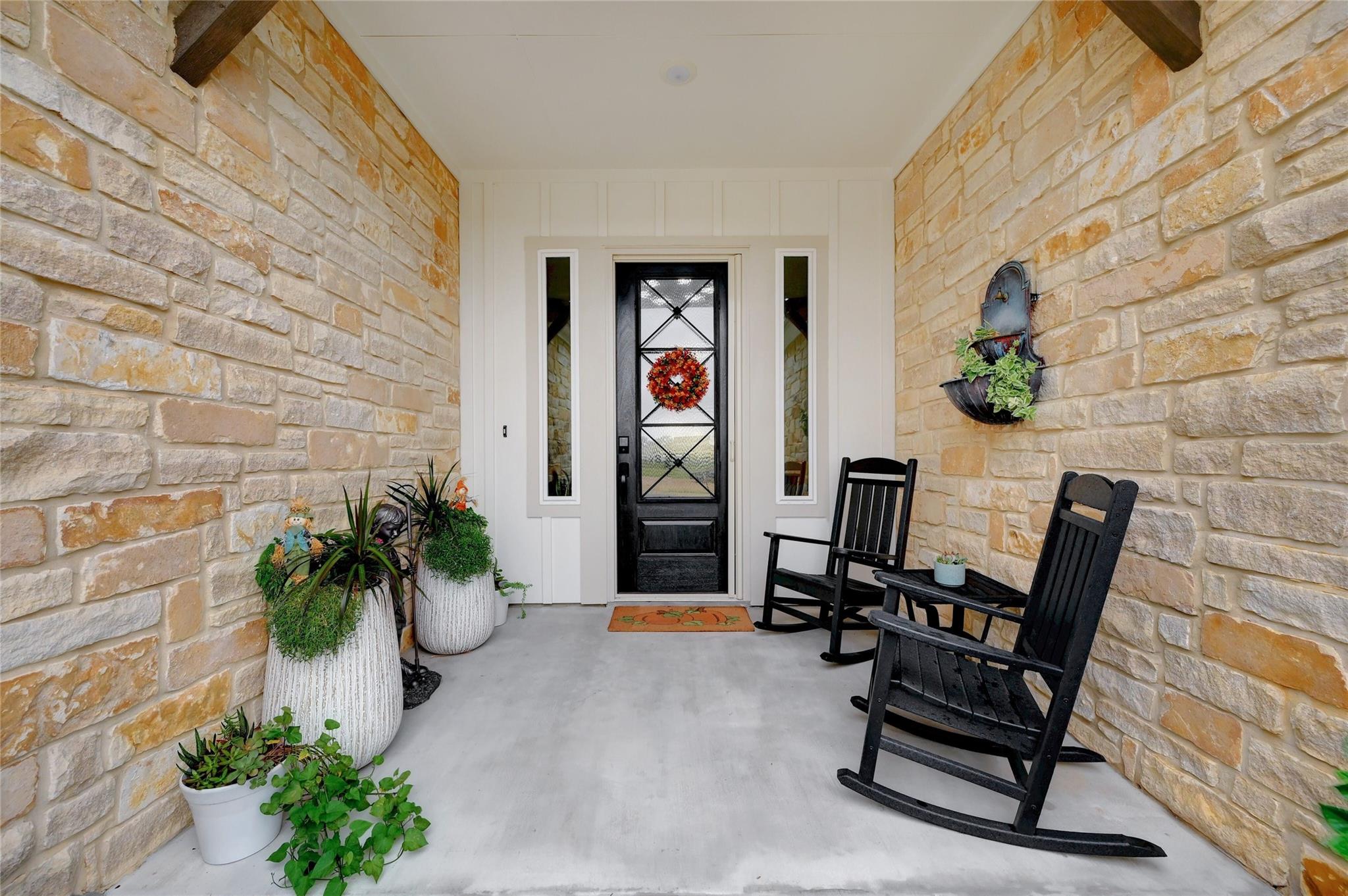 1305 Dancing Oak Ln Property Photo 6
