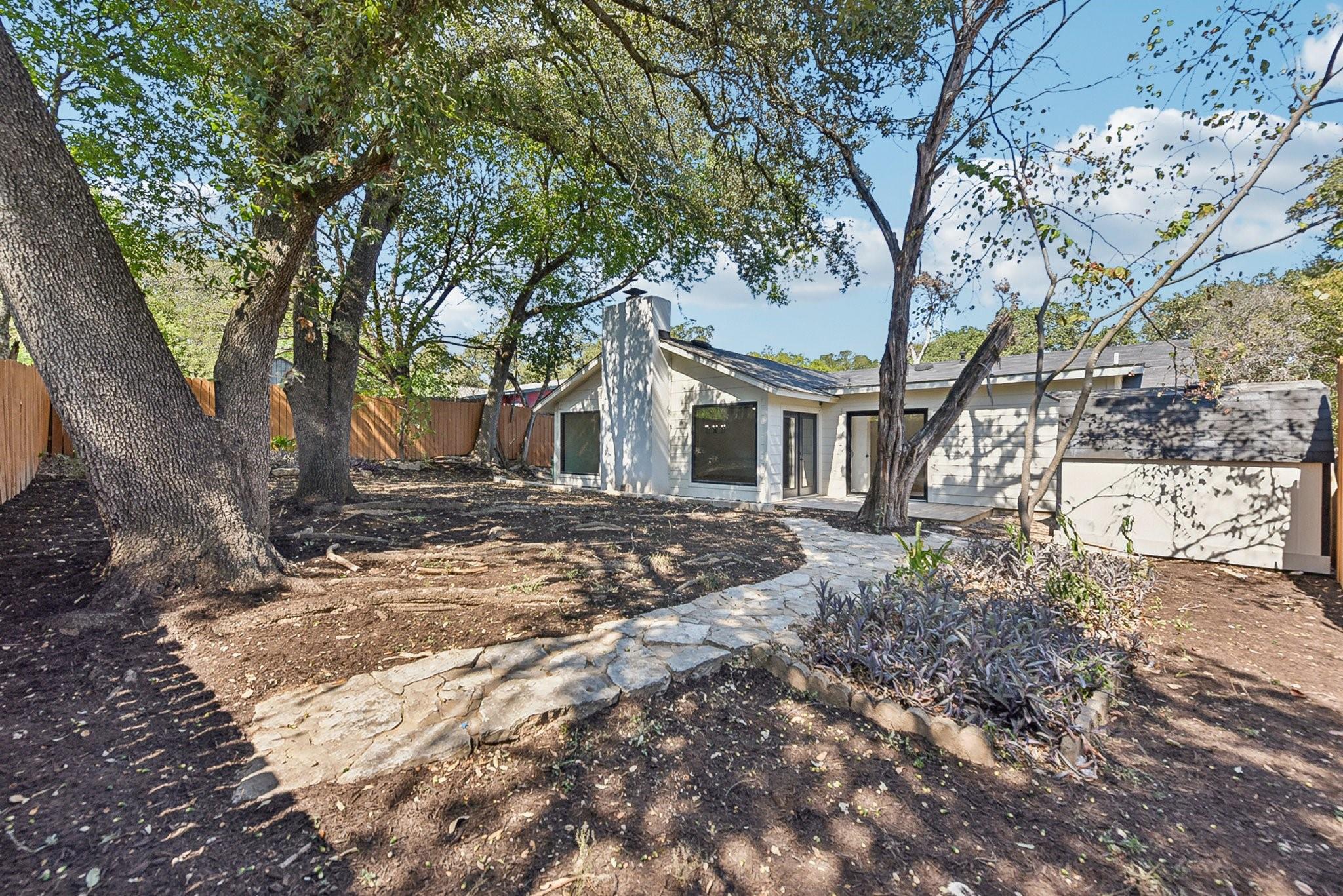 909 Austin Highlands Blvd Property Photo 15