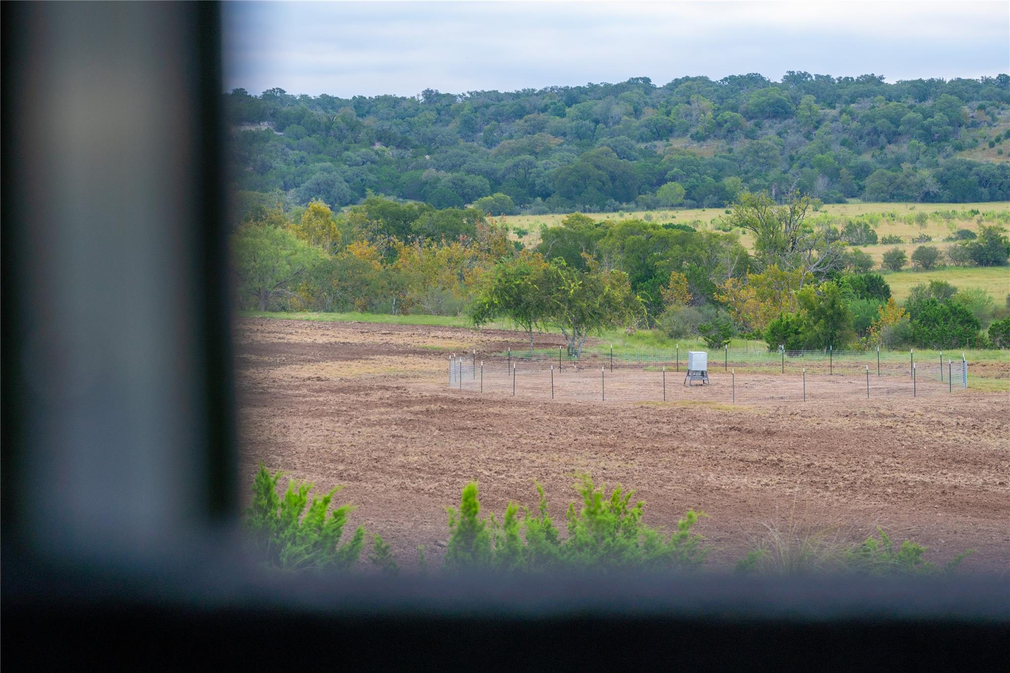 000 Winans Creek Road Property Photo 5