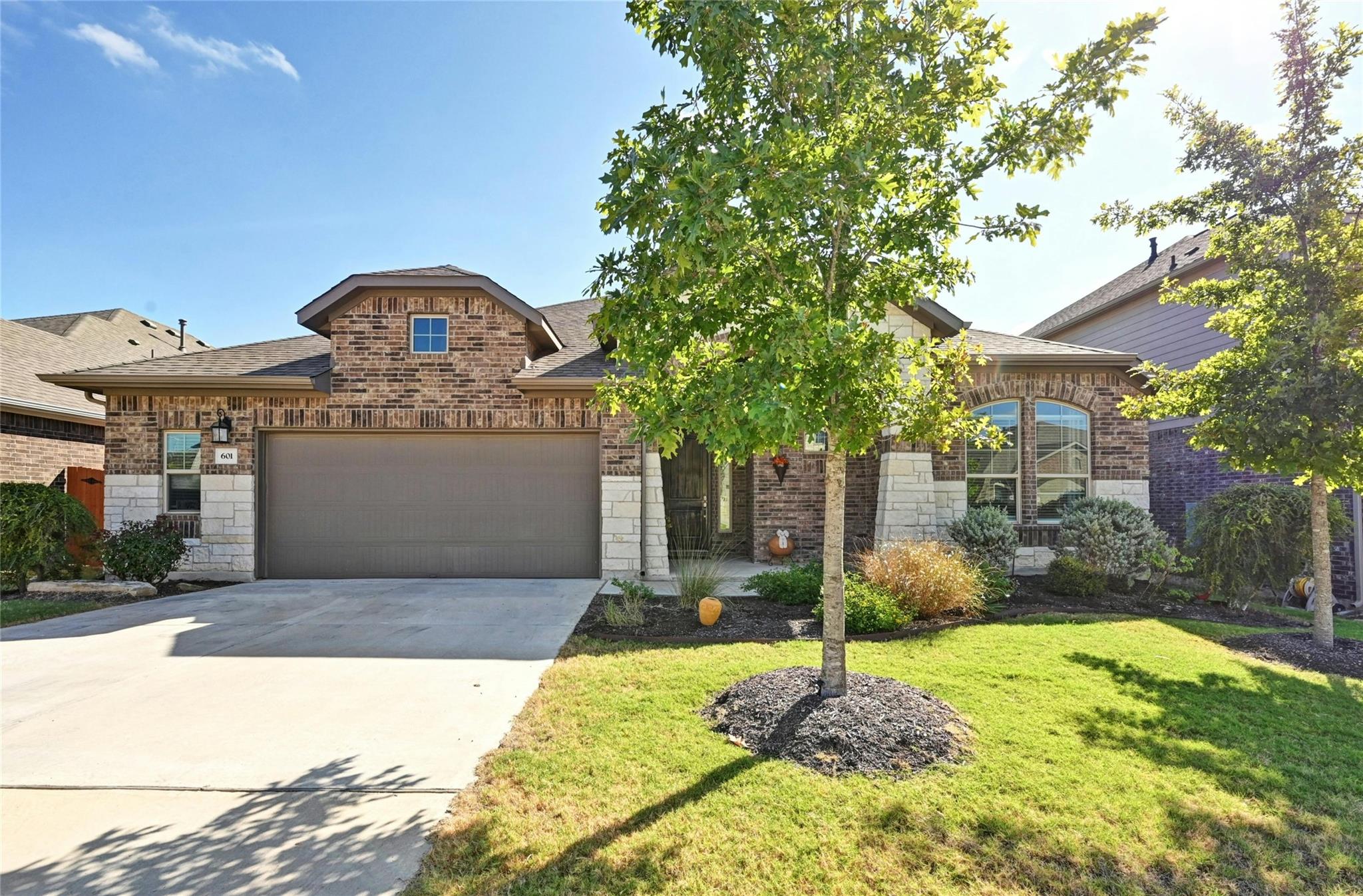 601 Baretta Loop Property Photo 3