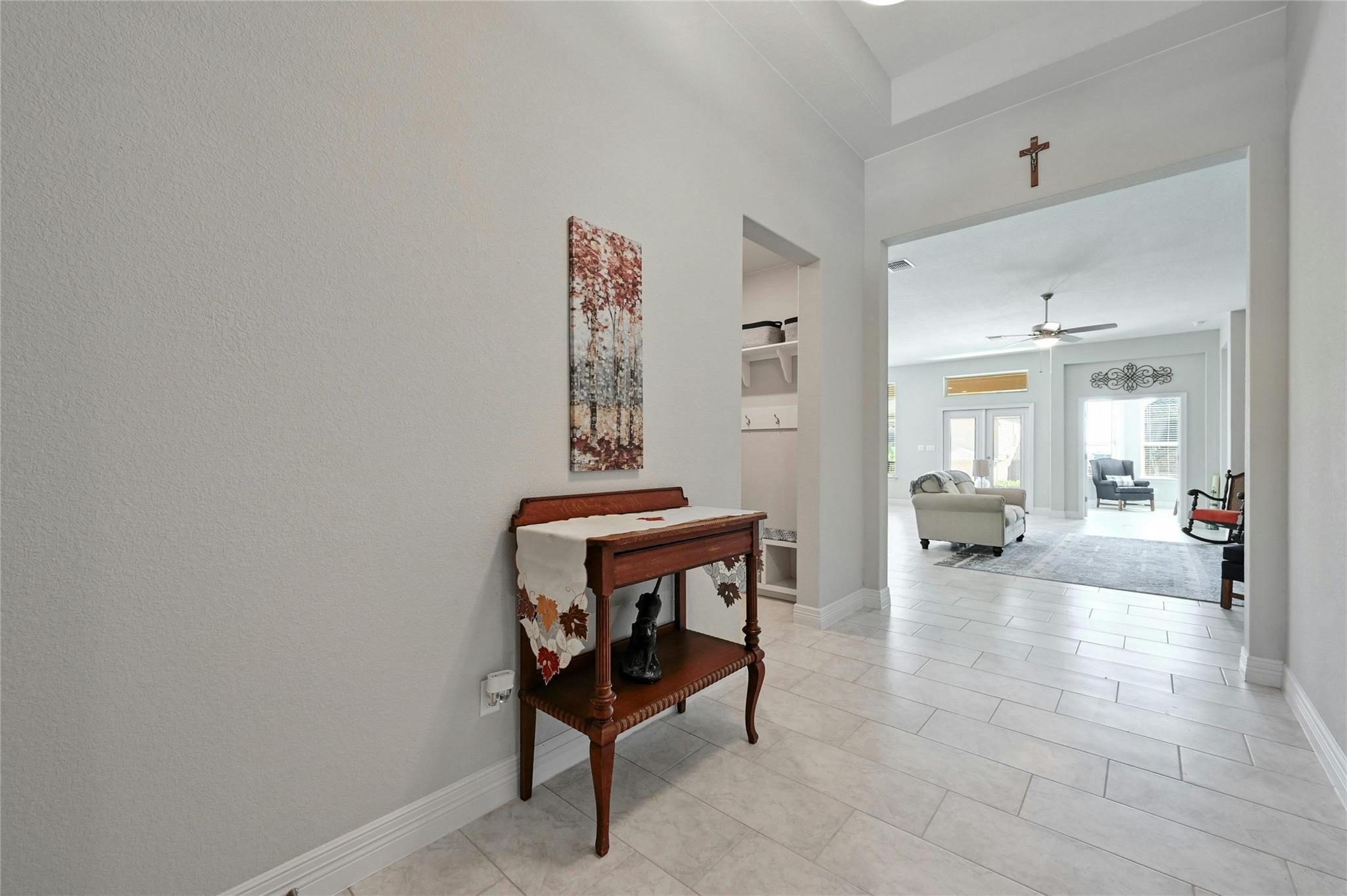 601 Baretta Loop Property Photo 5