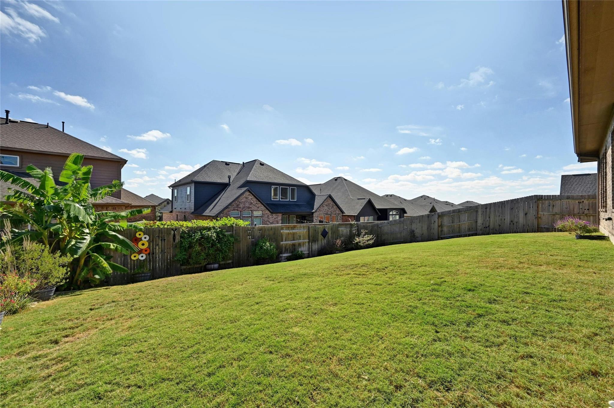 601 Baretta Loop Property Photo 27