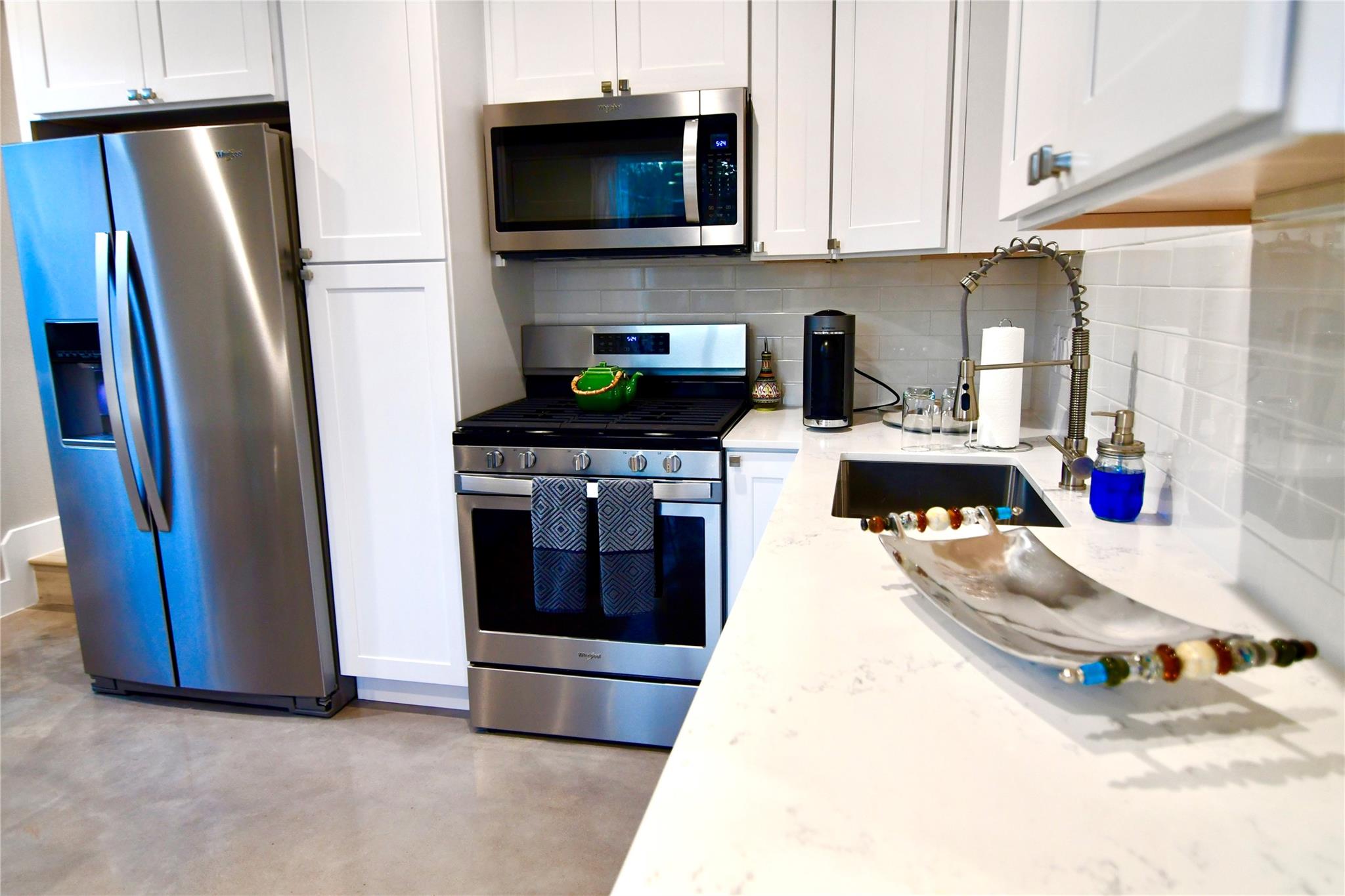 803 E 32 2 Property Photo 8