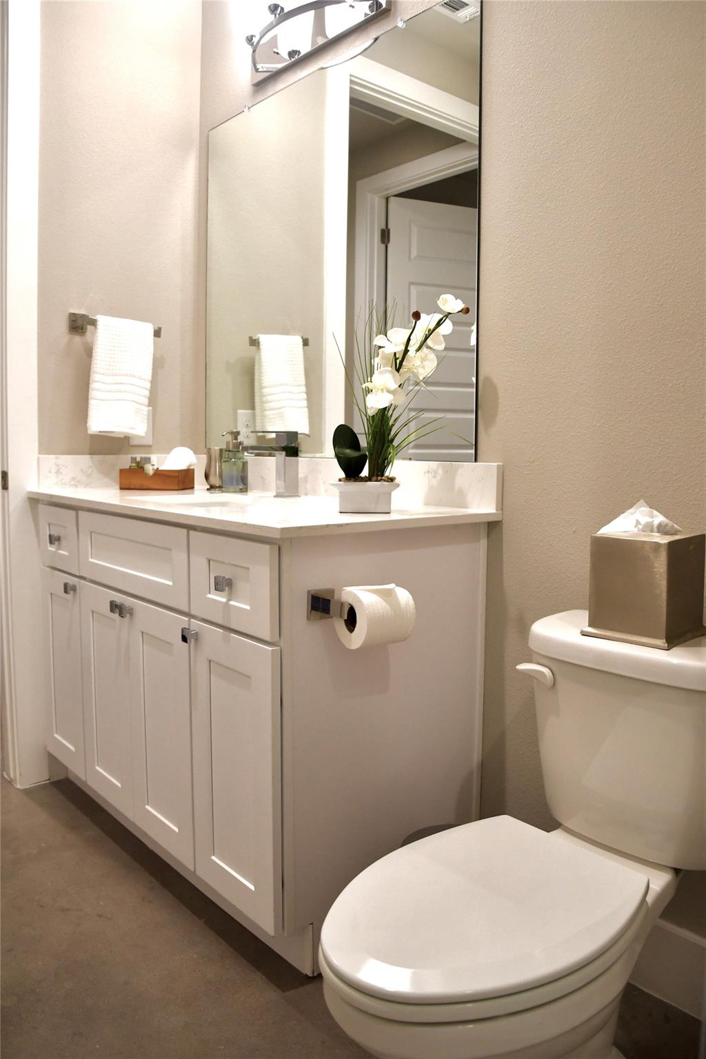 803 E 32 2 Property Photo 18