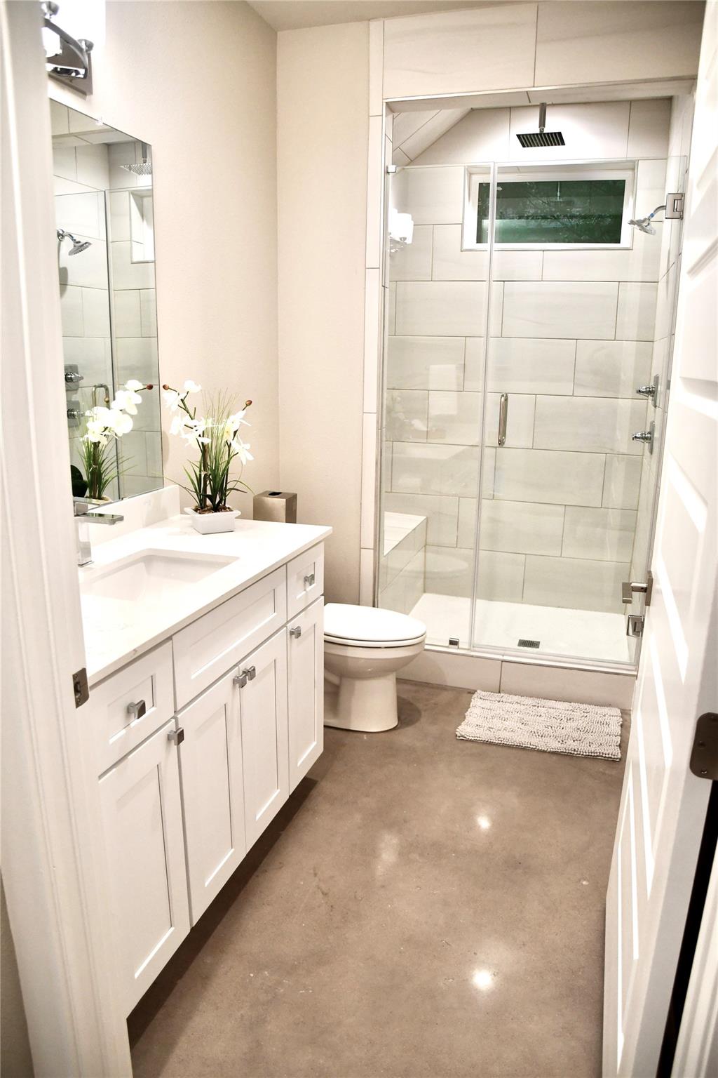 803 E 32 2 Property Photo 25