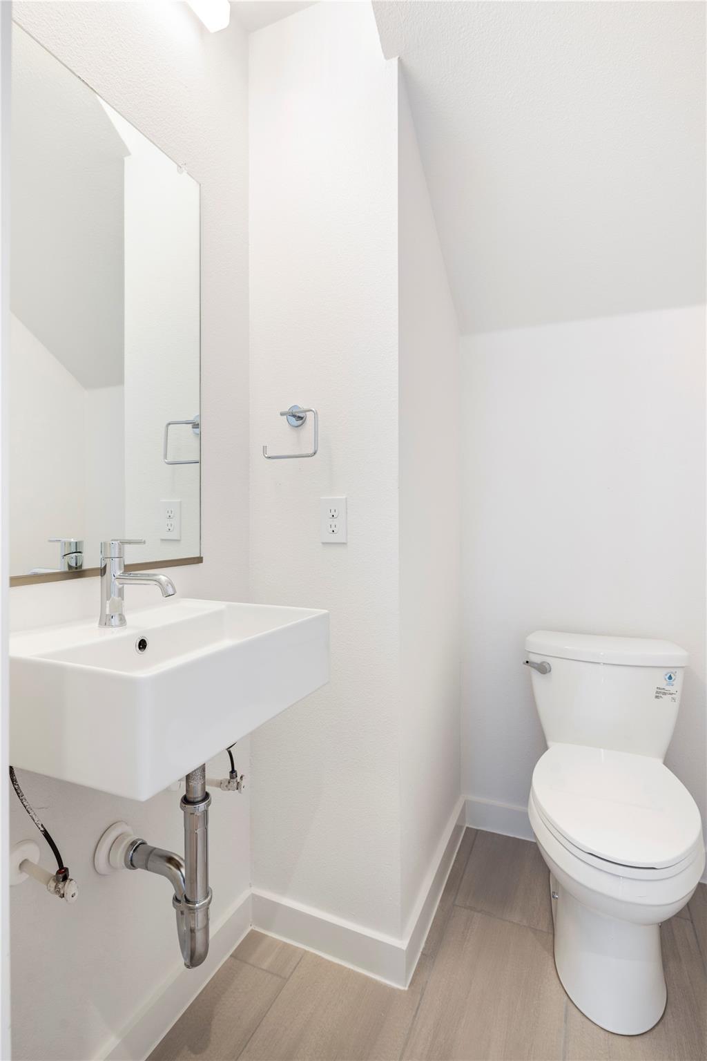 2113 E M Franklin Ave 1102 Property Photo 13