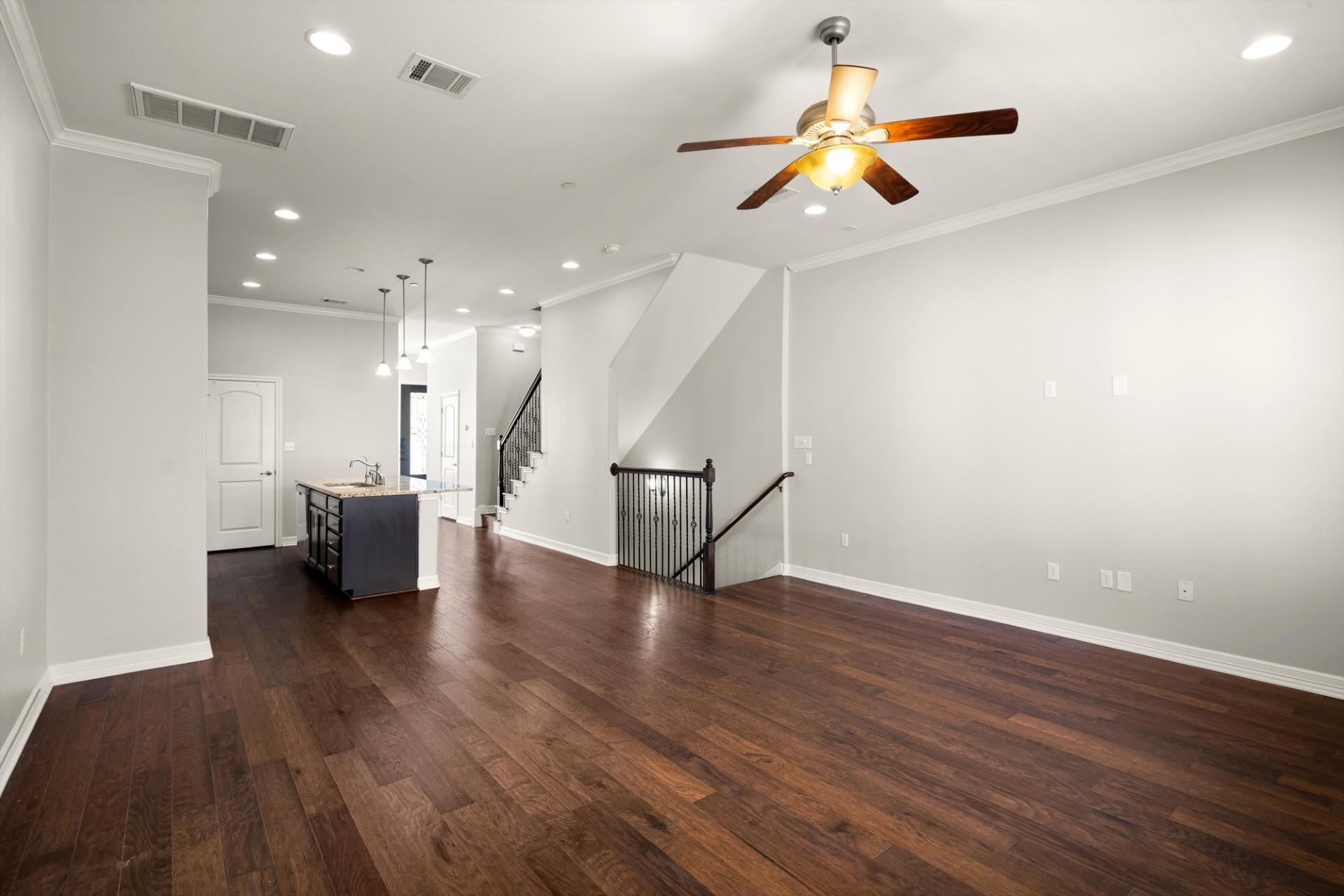 12125 Terraza Cir Th62 Property Photo 16