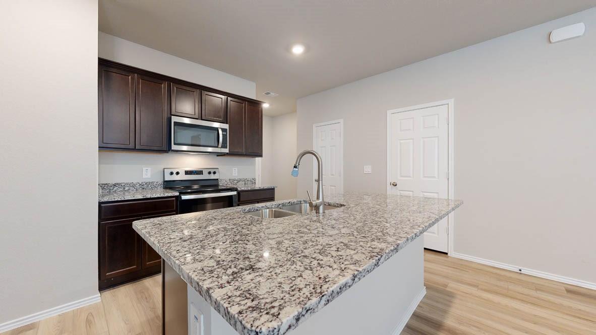 1331 Brookfield St Property Photo 5