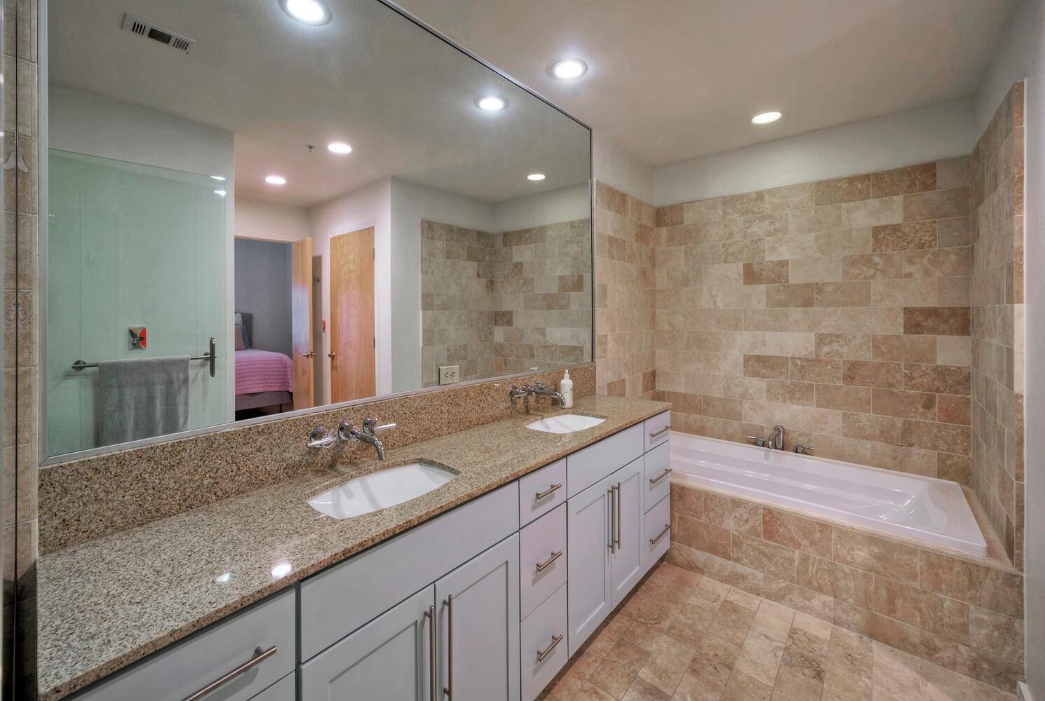 1600 Barton Springs Rd 1103 Property Photo 17