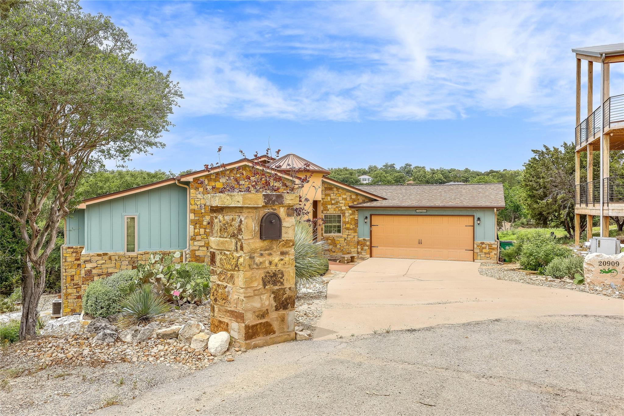 20909 Magellan Cv Property Photo 4