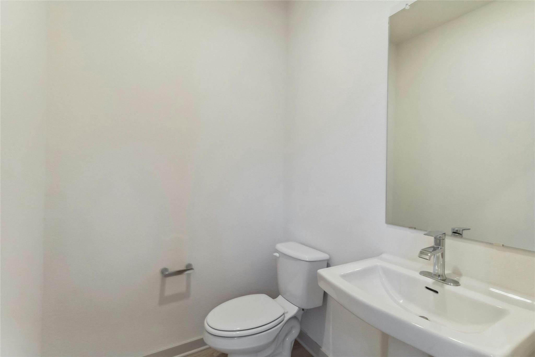 108 New Haven St Property Photo 6