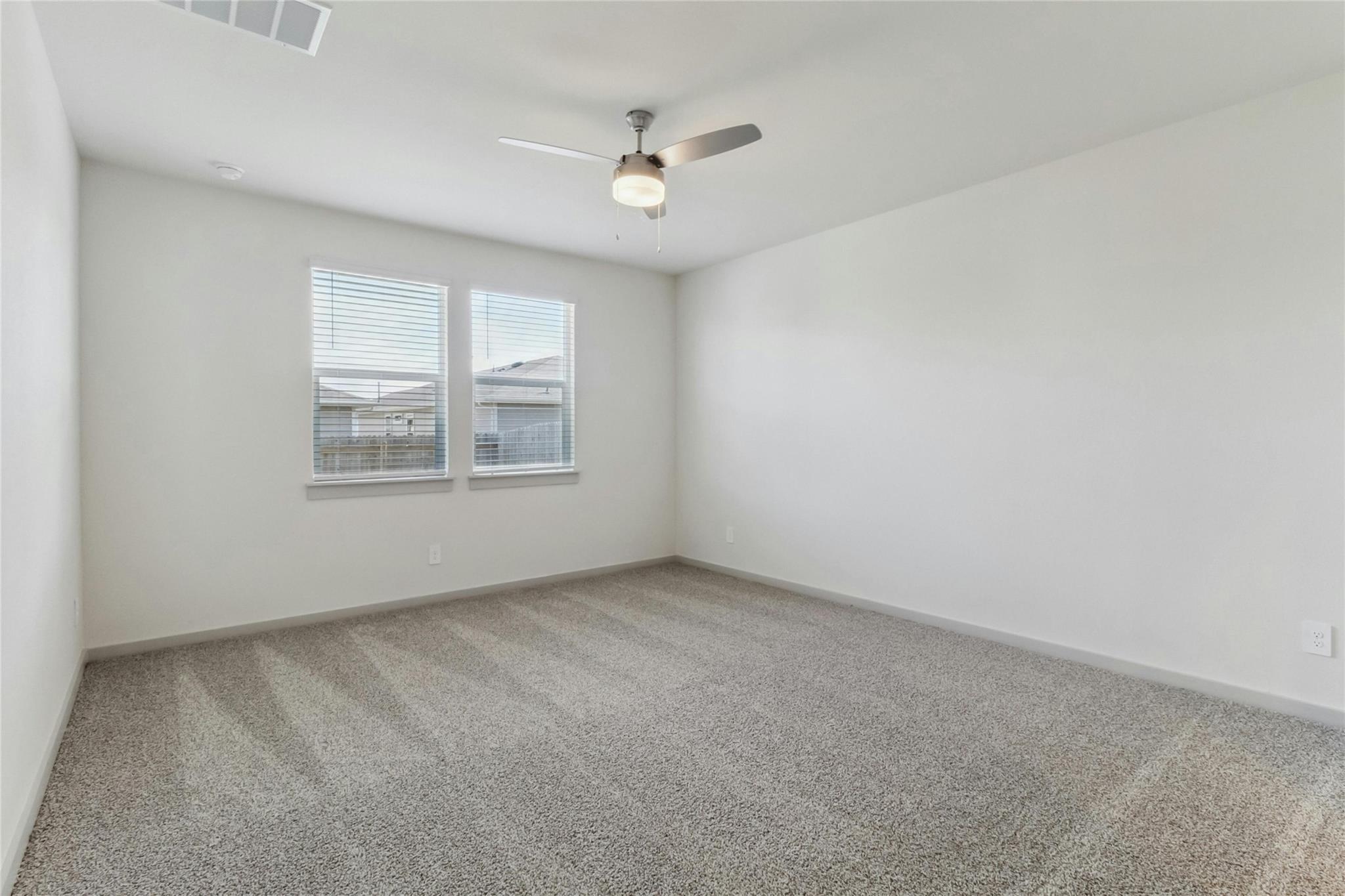 108 New Haven St Property Photo 18