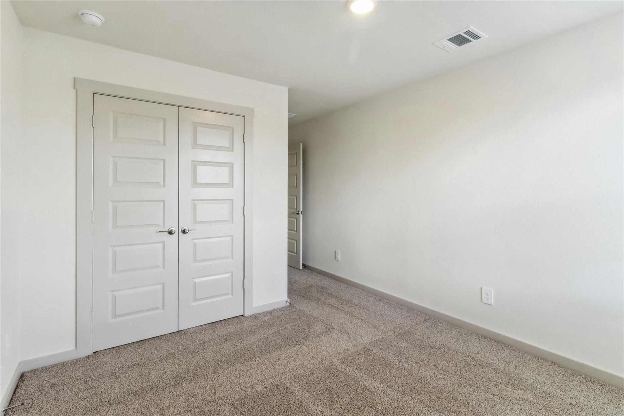 108 New Haven St Property Photo 30