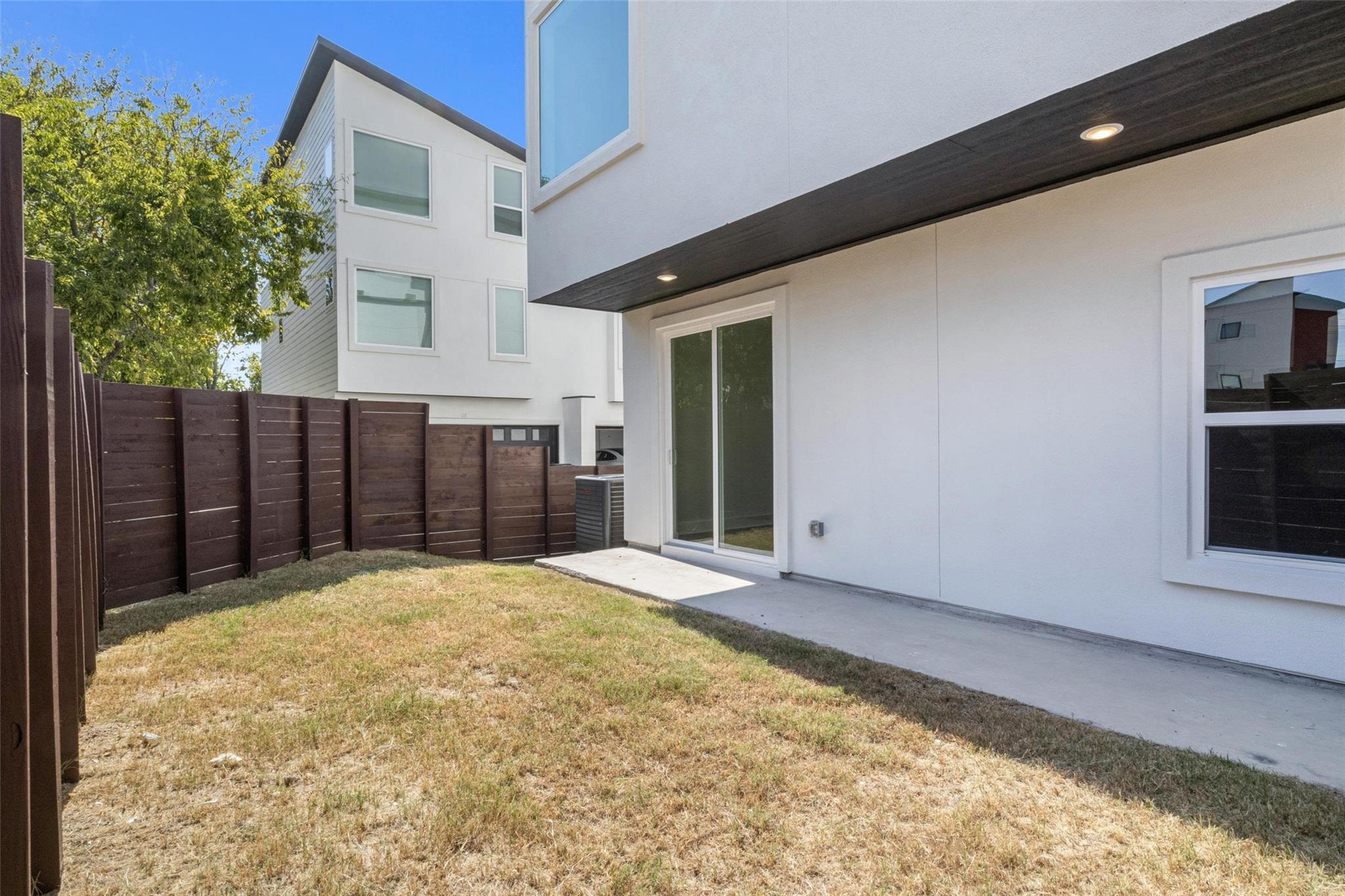 1417 Kramer Ln 20 Property Photo 11