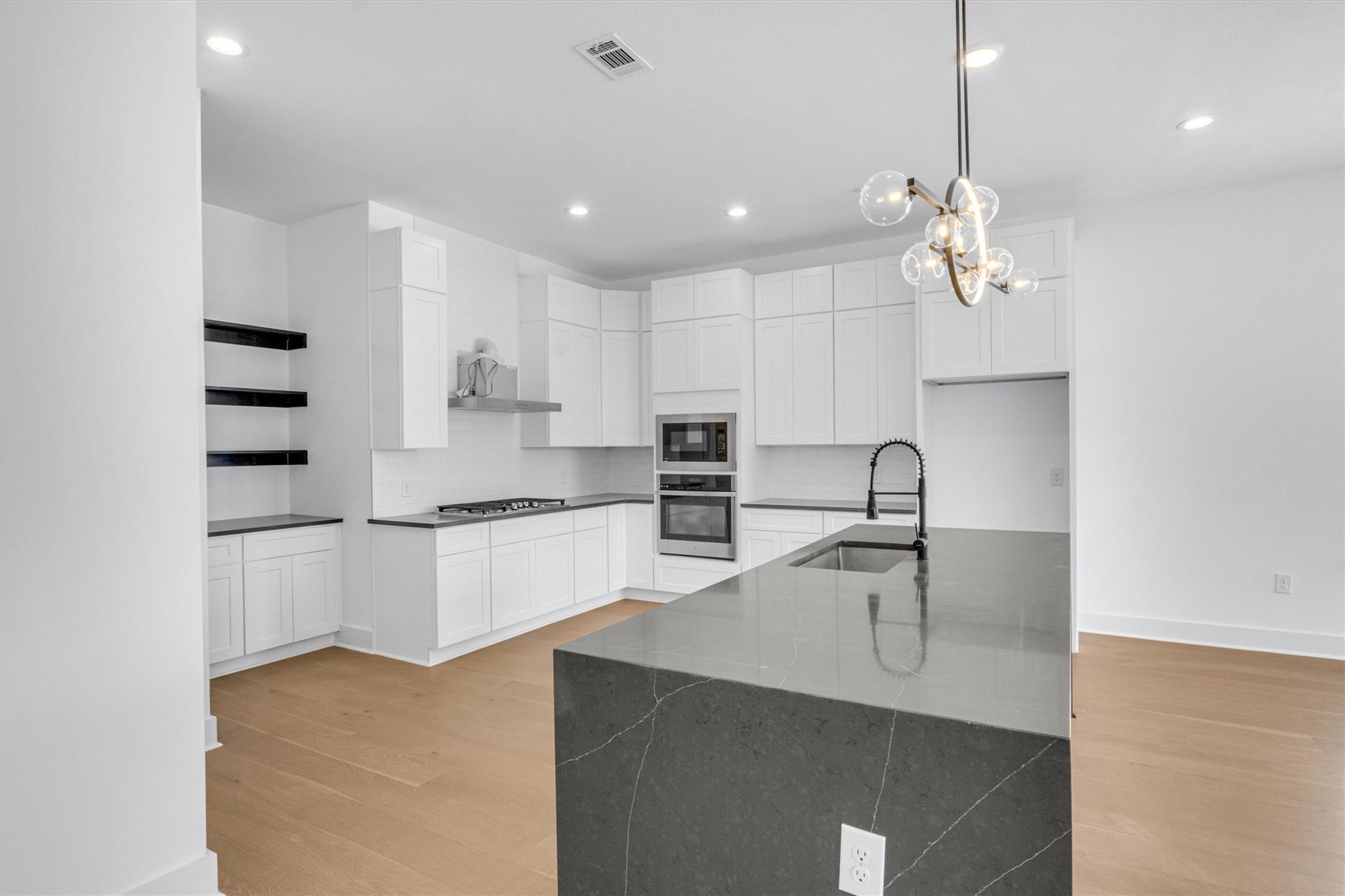 1417 Kramer Ln 20 Property Photo 14