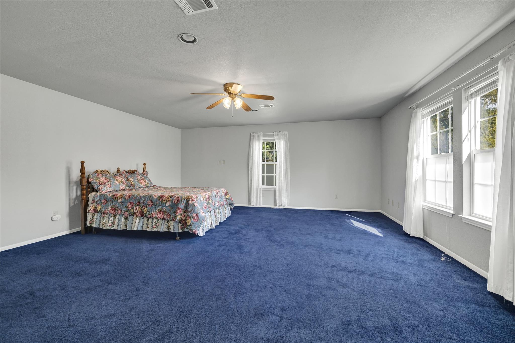 800 N Bishop St Property Photo 24