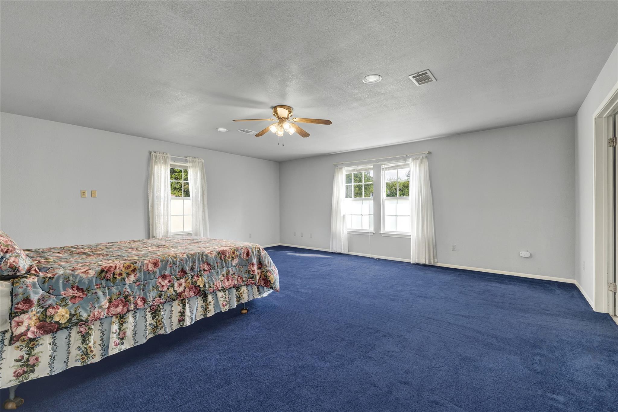 800 N Bishop St Property Photo 25