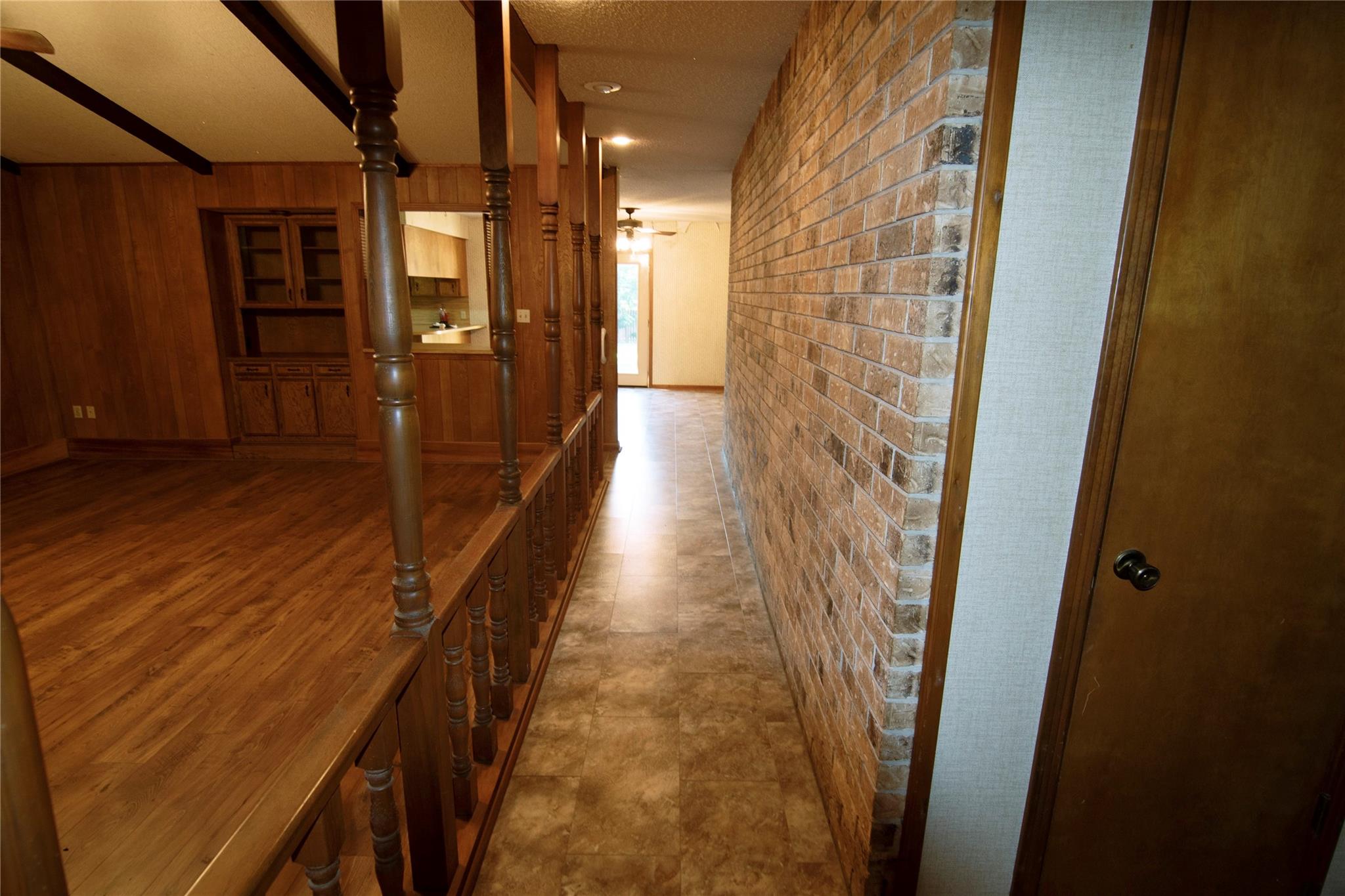 209 Simpson St Property Photo 4