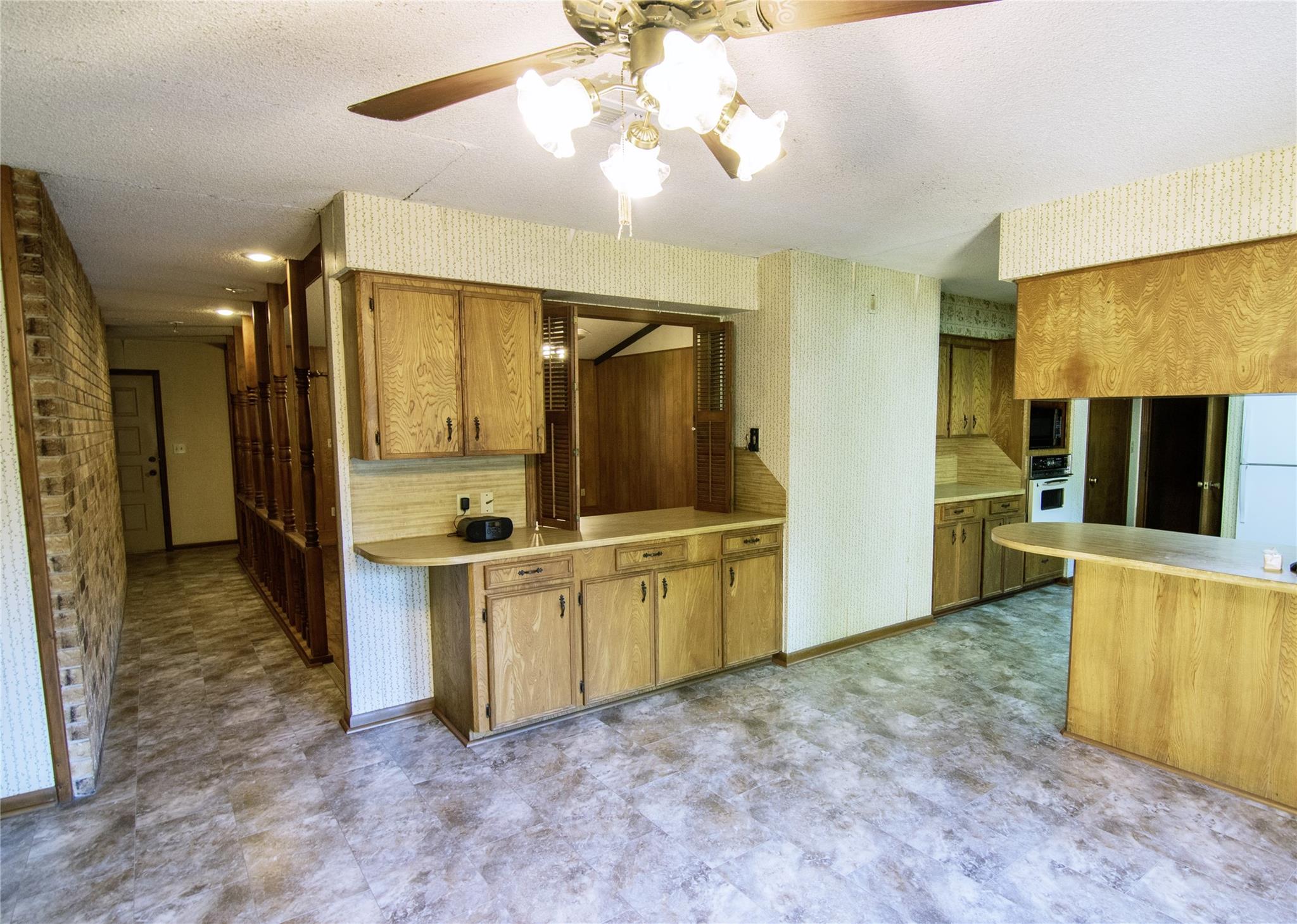 209 Simpson St Property Photo 10