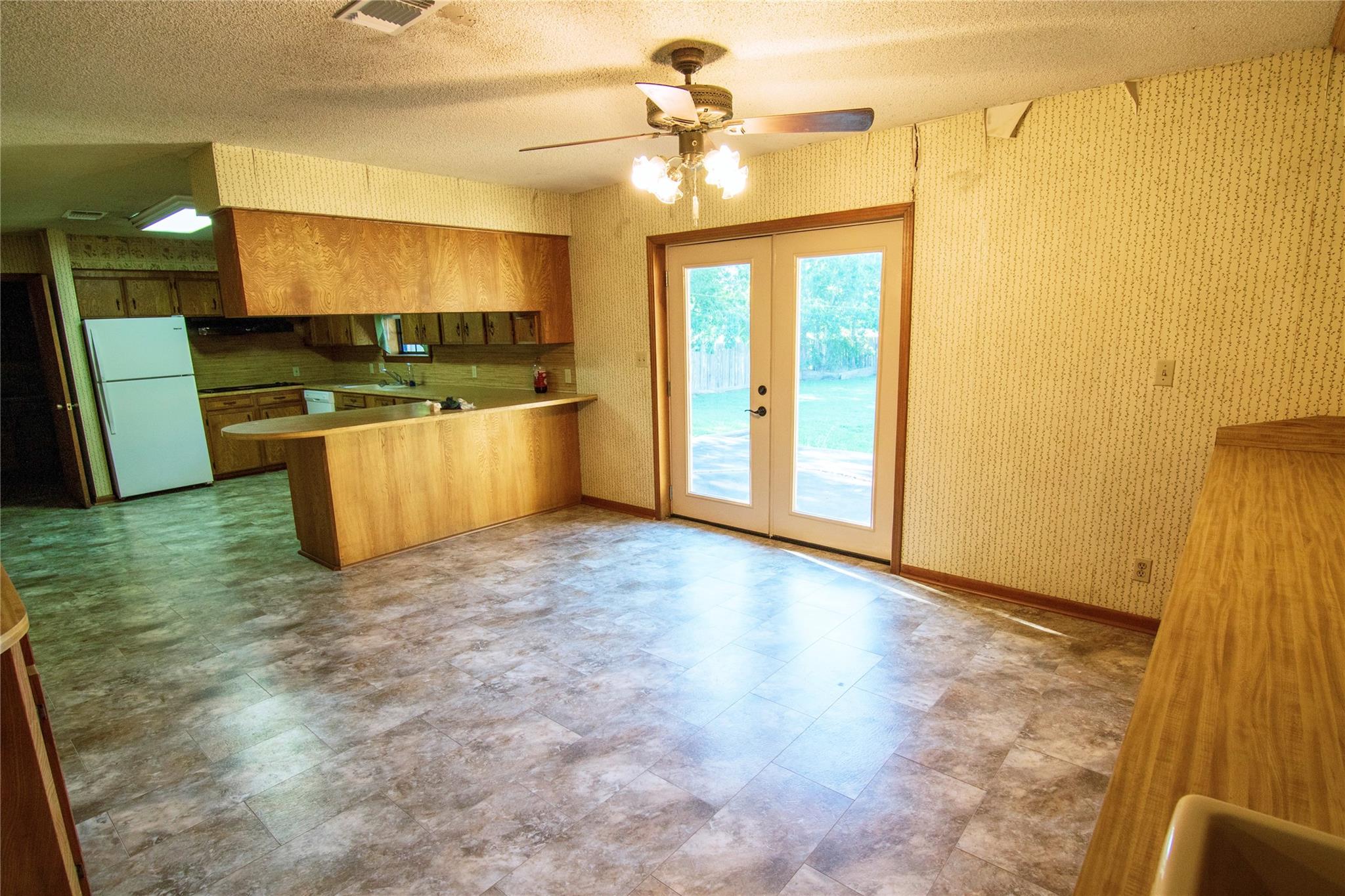209 Simpson St Property Photo 13