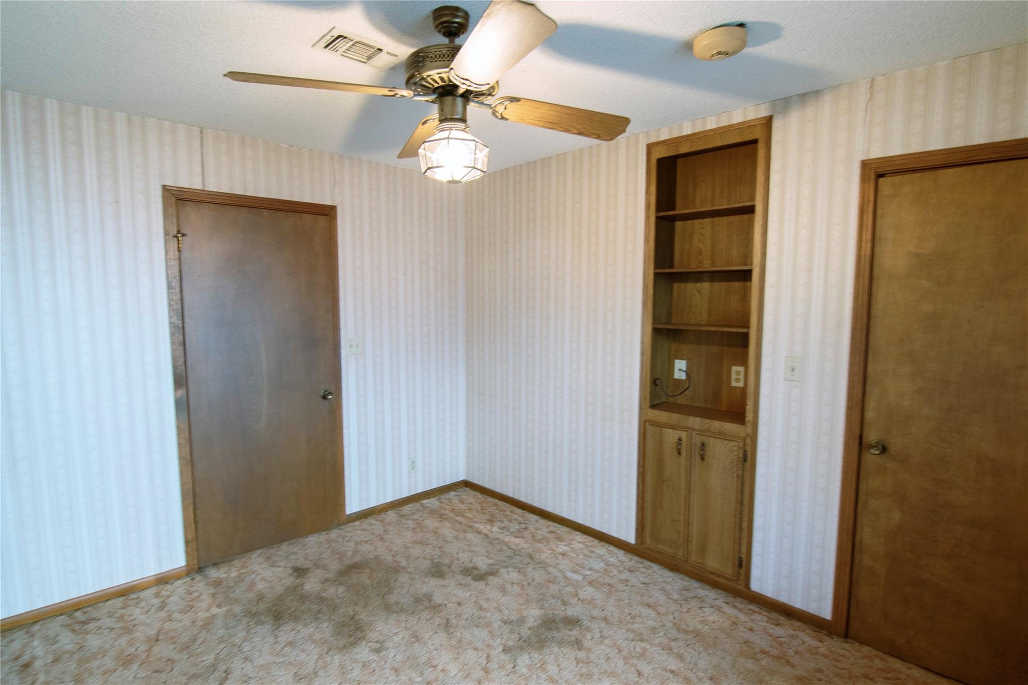 209 Simpson St Property Photo 17